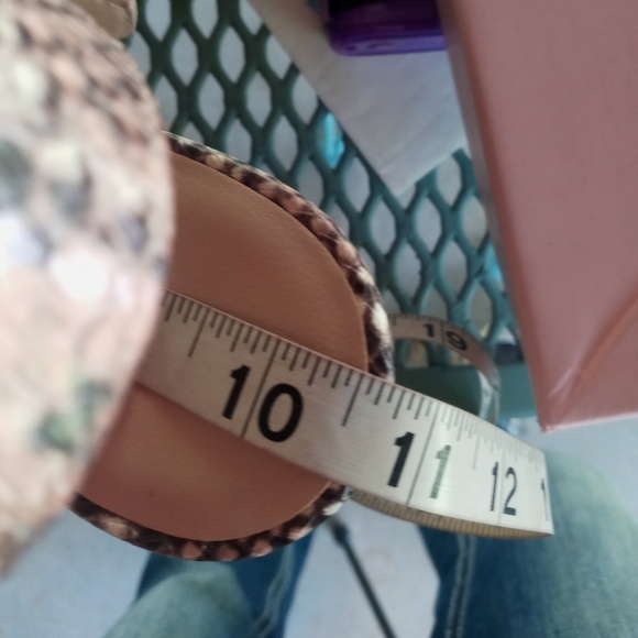 Kate Spade leather vellum snake print chunky heeled sandals 10 - Picture 12 of 12